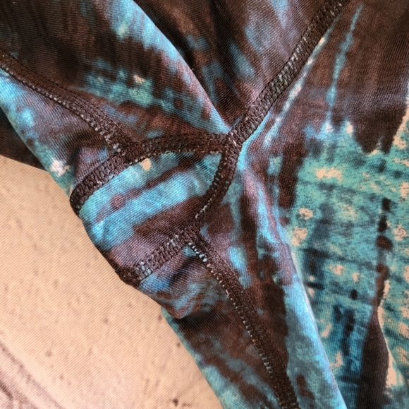 Calvin Klein Performance Capri Sz M - Picture 4 of 8